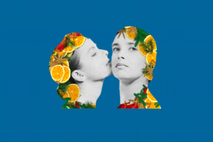 Ilustración de Nota. Collage en fondo azul, dos mujeres muy próximas entre sí, adornadas con rodajas de naranjas.